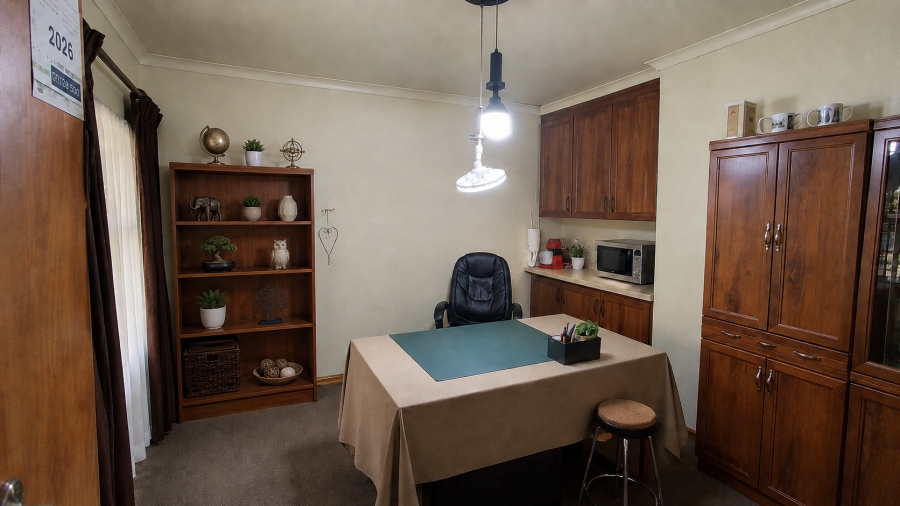 3 Bedroom Property for Sale in Dunnottar Gauteng