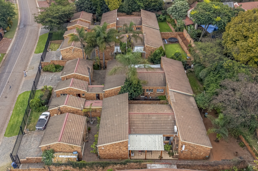 3 Bedroom Property for Sale in Val de Grace Gauteng
