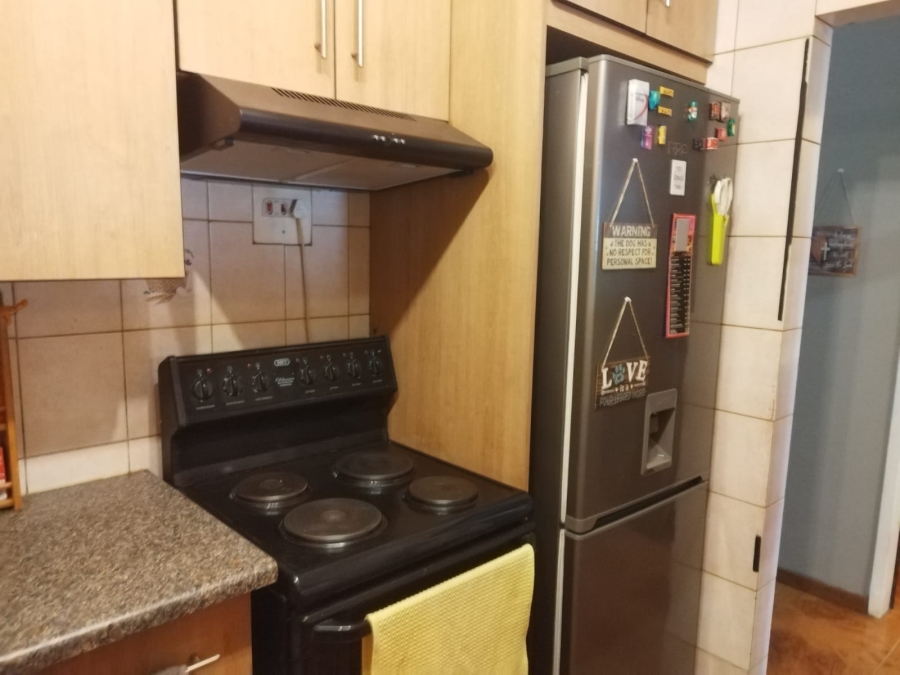 2 Bedroom Property for Sale in Birchleigh Gauteng