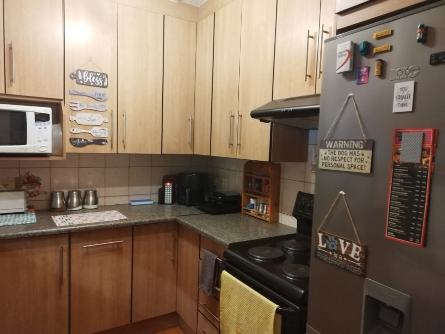 2 Bedroom Property for Sale in Birchleigh Gauteng