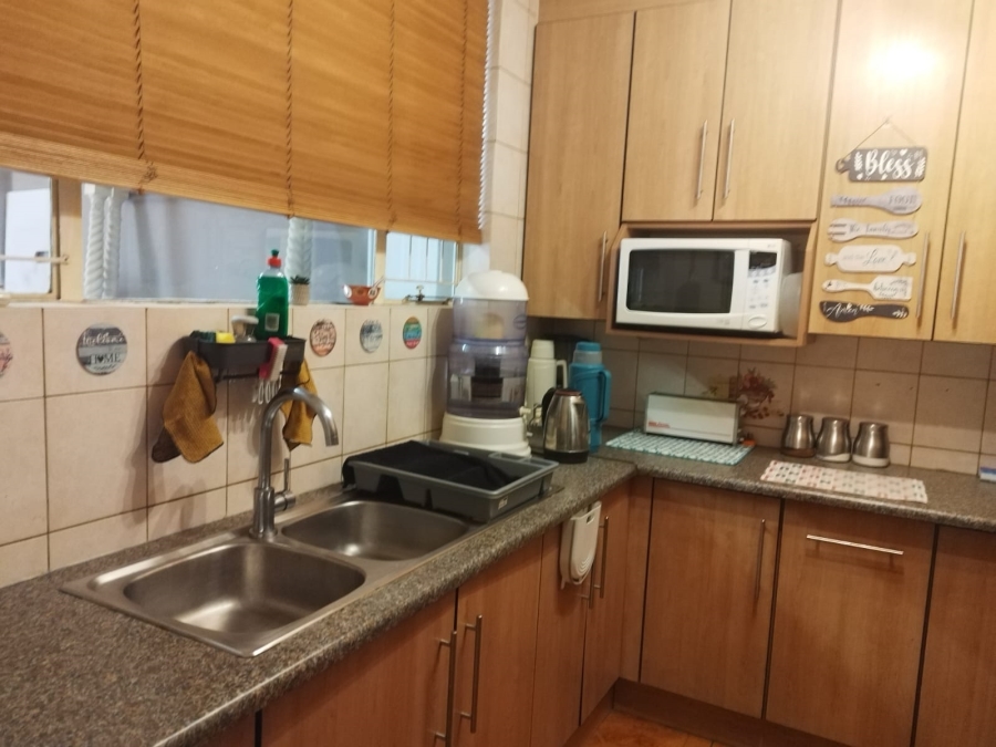 2 Bedroom Property for Sale in Birchleigh Gauteng