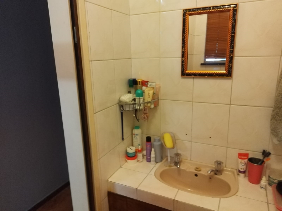 2 Bedroom Property for Sale in Birchleigh Gauteng