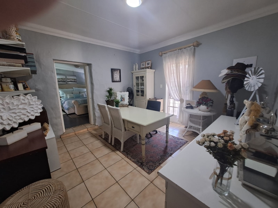 5 Bedroom Property for Sale in Elandsfontein AH Gauteng