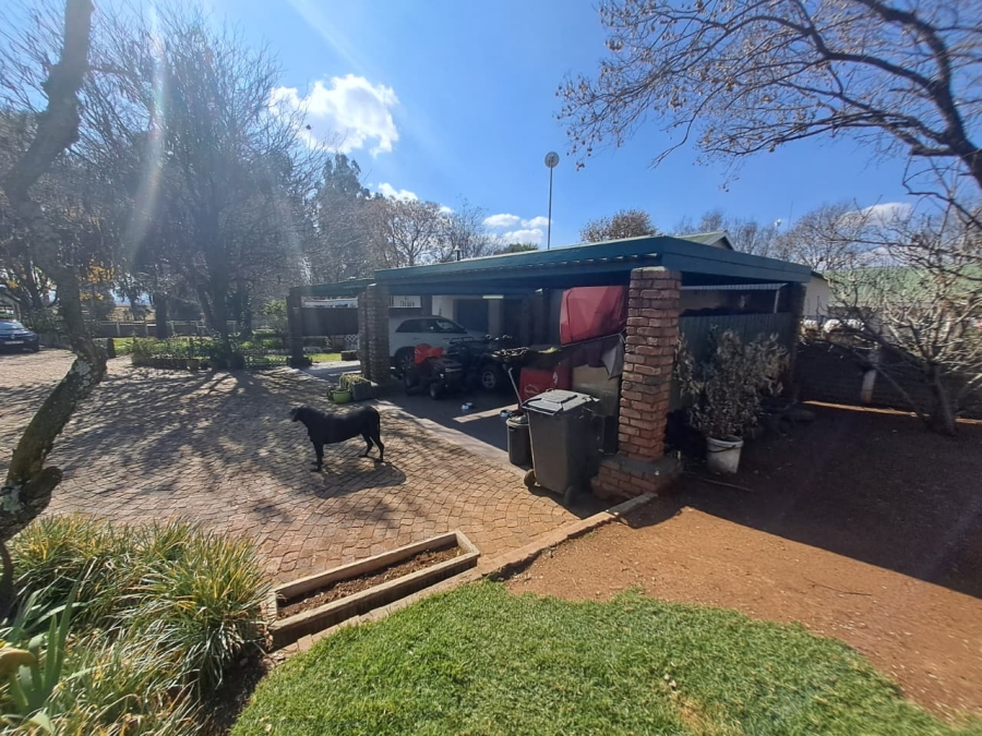 5 Bedroom Property for Sale in Elandsfontein AH Gauteng