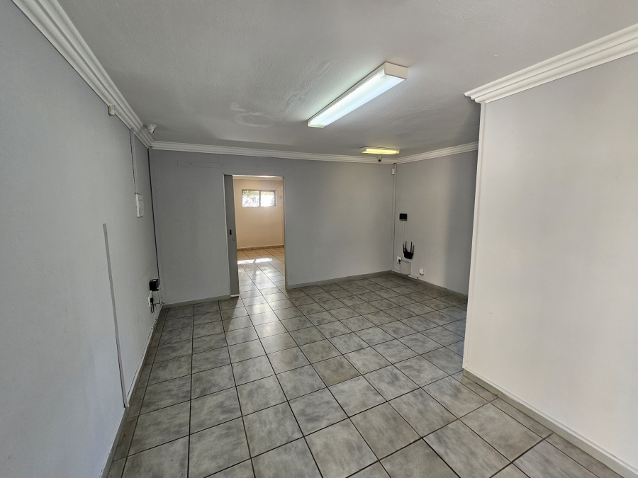 To Let Commercial Property for Rent in Wierda Park Gauteng