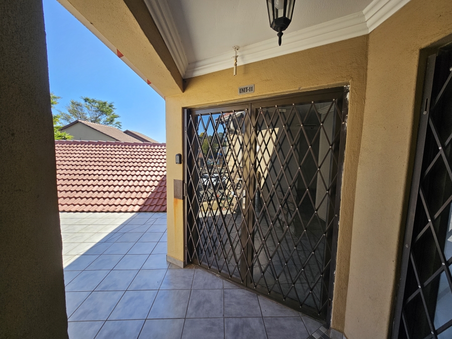 To Let Commercial Property for Rent in Wierda Park Gauteng