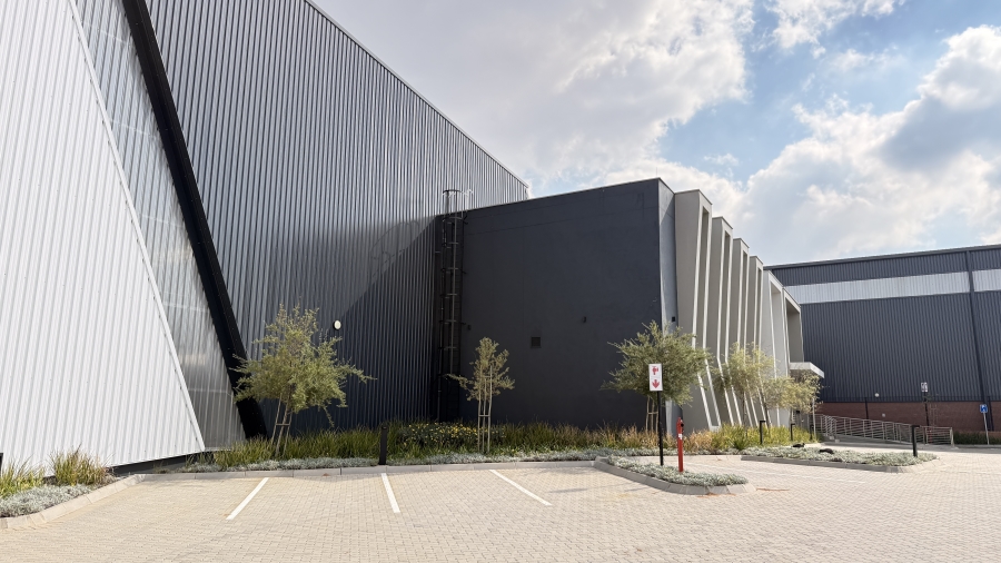 To Let Commercial Property for Rent in Kosmosdal Gauteng