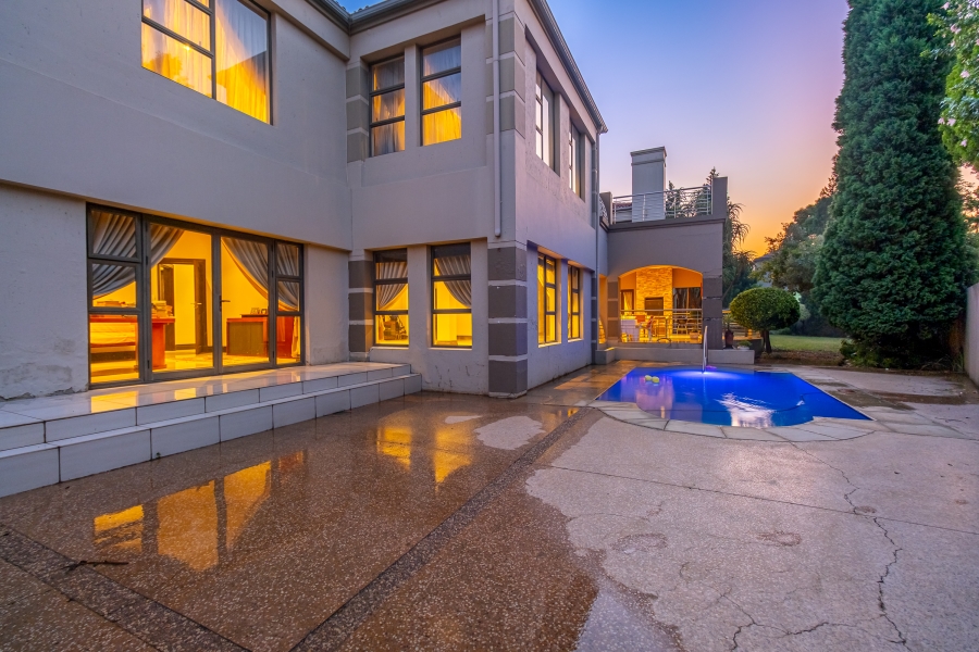 5 Bedroom Property for Sale in Broadacres Gauteng