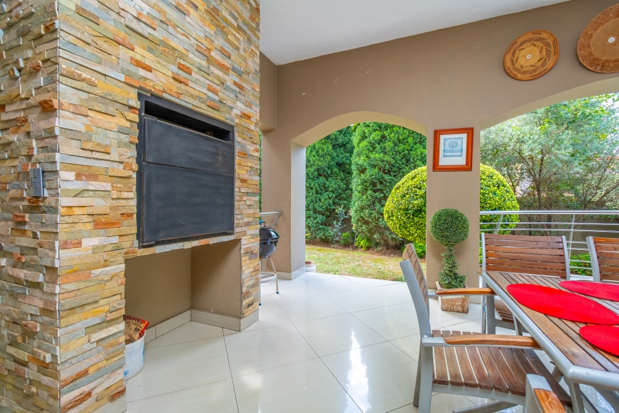 5 Bedroom Property for Sale in Broadacres Gauteng