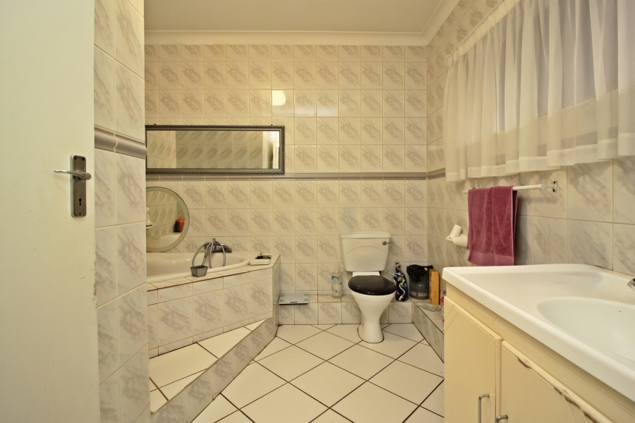 3 Bedroom Property for Sale in Marlands Gauteng