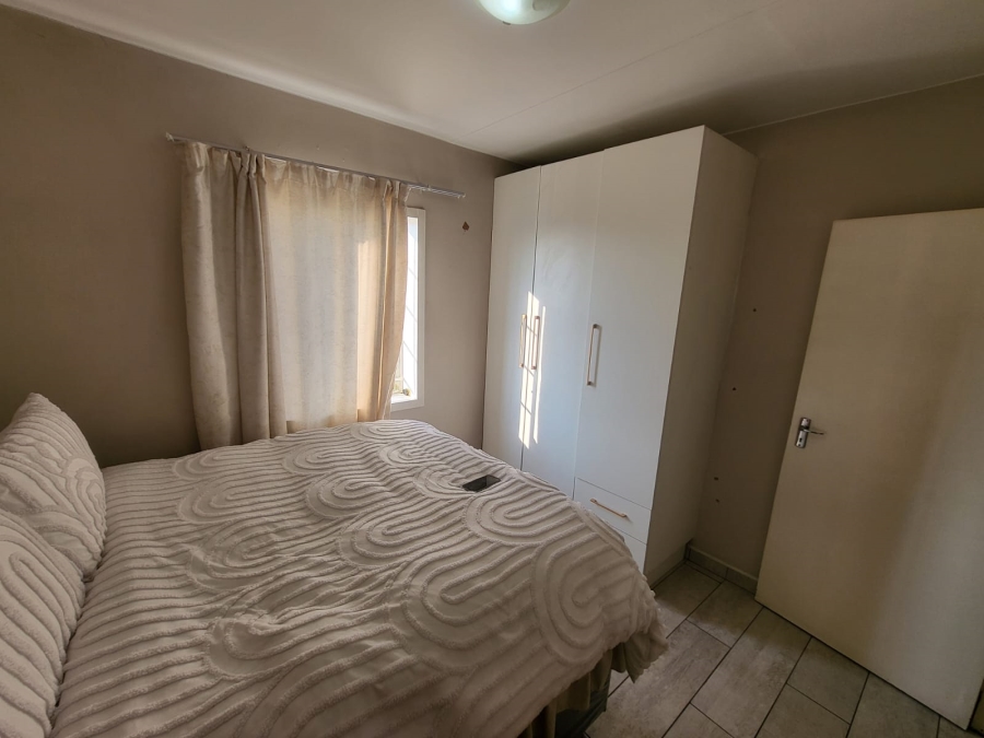 2 Bedroom Property for Sale in South Hills Gauteng