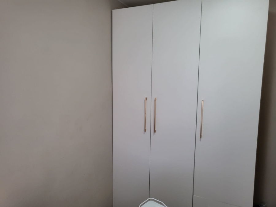 2 Bedroom Property for Sale in South Hills Gauteng