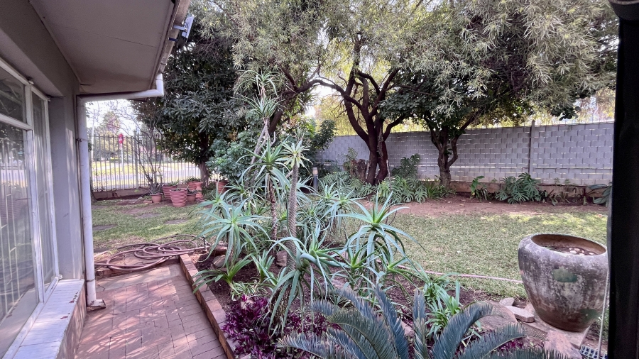 4 Bedroom Property for Sale in Bergtuin Gauteng