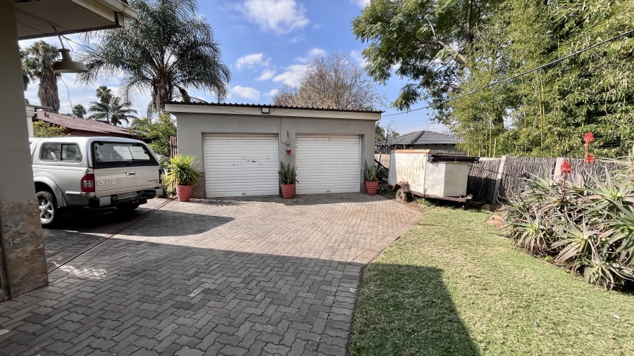 4 Bedroom Property for Sale in Bergtuin Gauteng