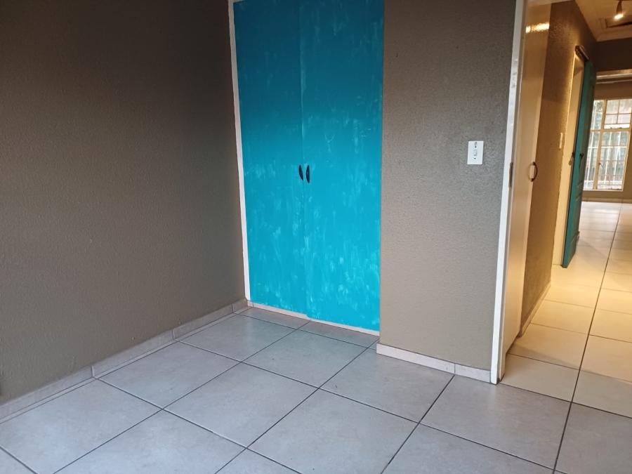 2 Bedroom Property for Sale in Witfield Gauteng