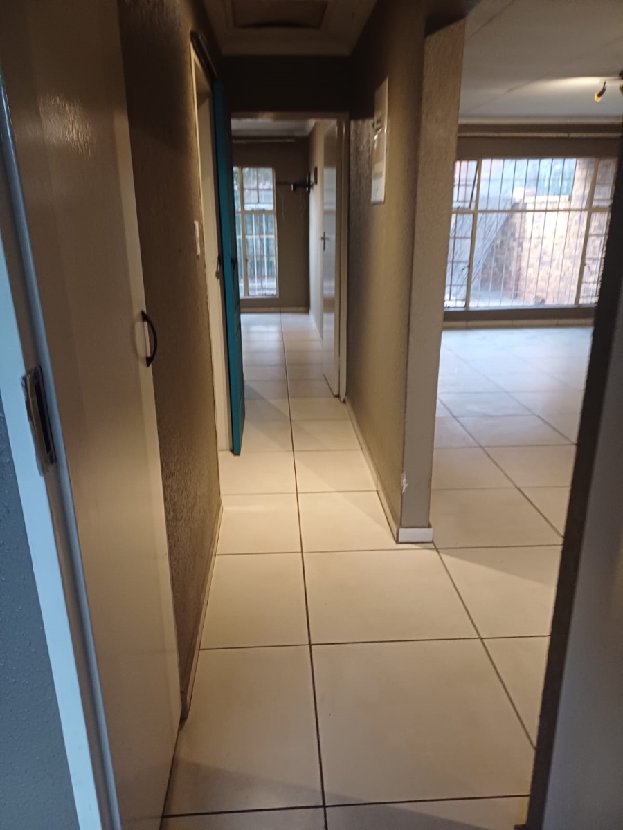 2 Bedroom Property for Sale in Witfield Gauteng