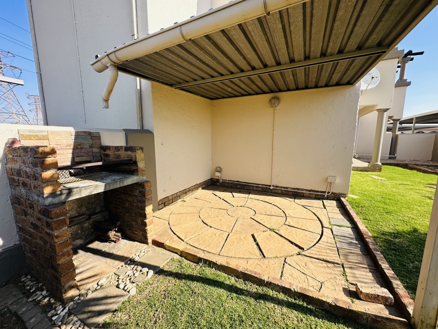 2 Bedroom Property for Sale in Dalpark Ext 1 Gauteng
