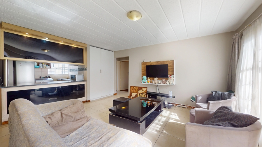 2 Bedroom Property for Sale in Ravenswood Gauteng