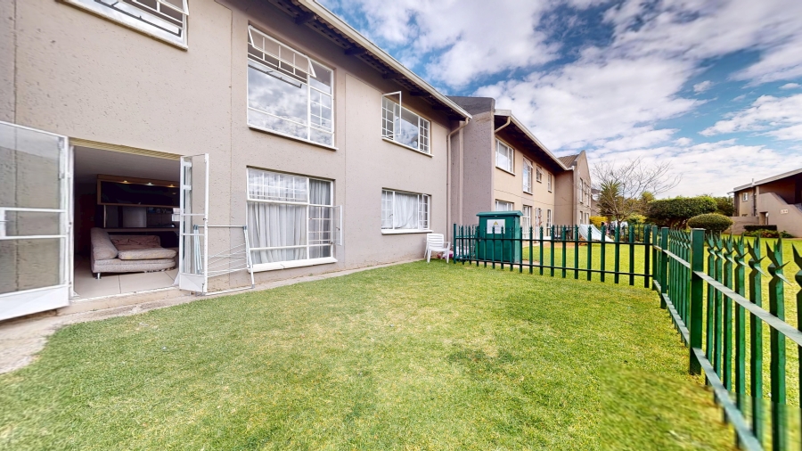 2 Bedroom Property for Sale in Ravenswood Gauteng