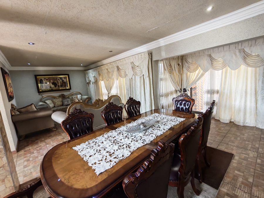 4 Bedroom Property for Sale in Magaliesberg Country Estate Gauteng