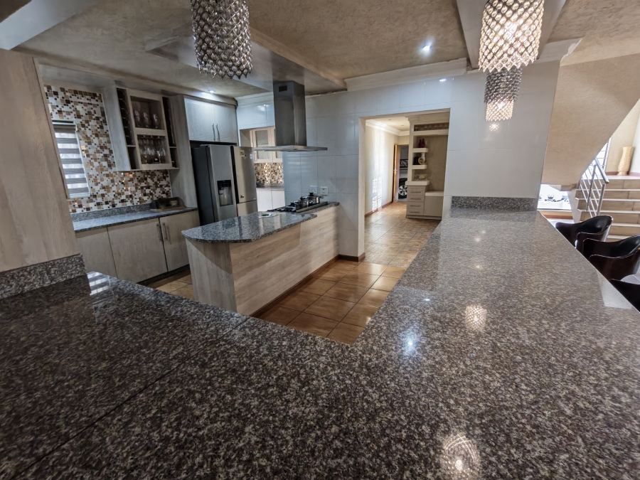 4 Bedroom Property for Sale in Magaliesberg Country Estate Gauteng