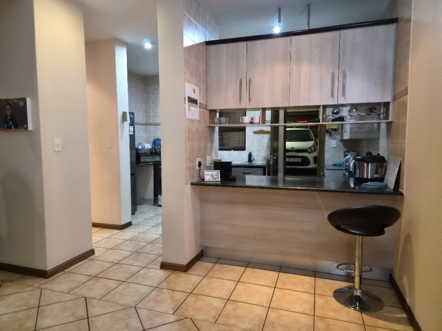 3 Bedroom Property for Sale in Bedfordview Gauteng