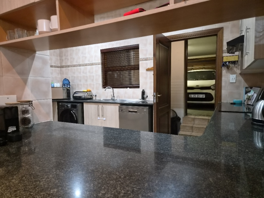 3 Bedroom Property for Sale in Bedfordview Gauteng