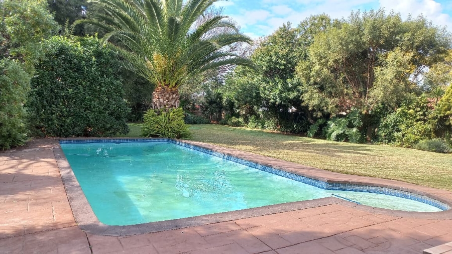5 Bedroom Property for Sale in Wierda Park Gauteng