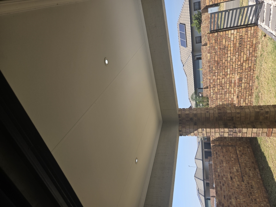 3 Bedroom Property for Sale in Lion Pride Gauteng
