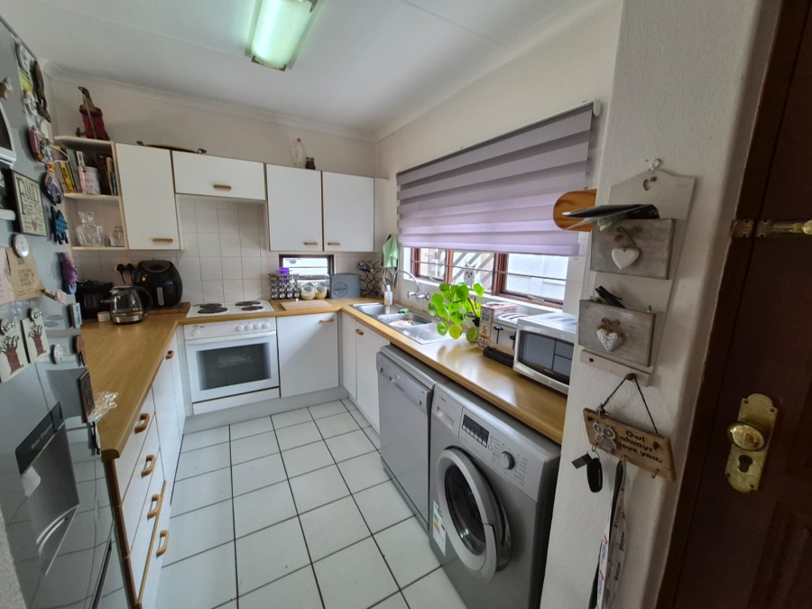To Let 2 Bedroom Property for Rent in Eden Glen Gauteng