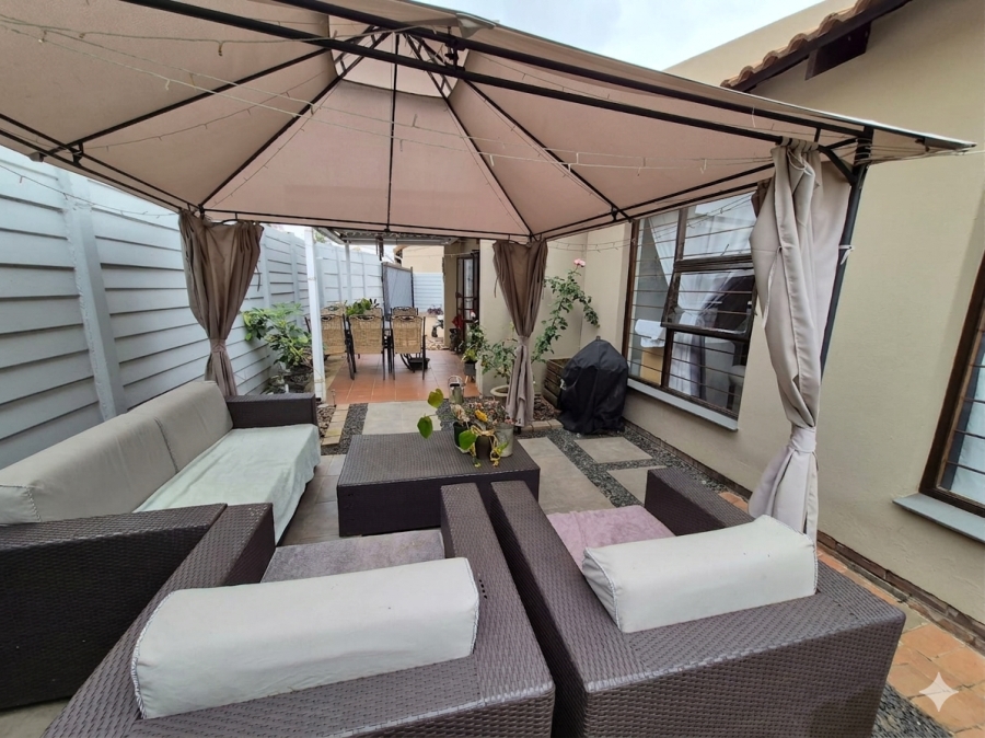 To Let 2 Bedroom Property for Rent in Eden Glen Gauteng