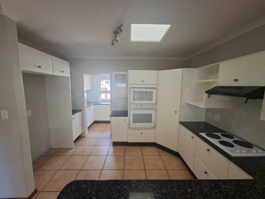 3 Bedroom Property for Sale in Die Wilgers Gauteng