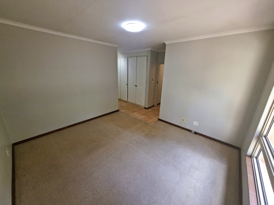 3 Bedroom Property for Sale in Die Wilgers Gauteng