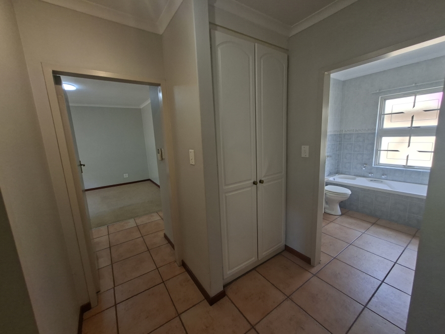 3 Bedroom Property for Sale in Die Wilgers Gauteng