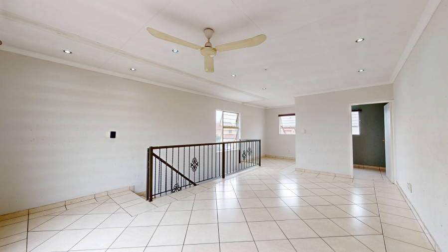 3 Bedroom Property for Sale in Ravenswood Gauteng