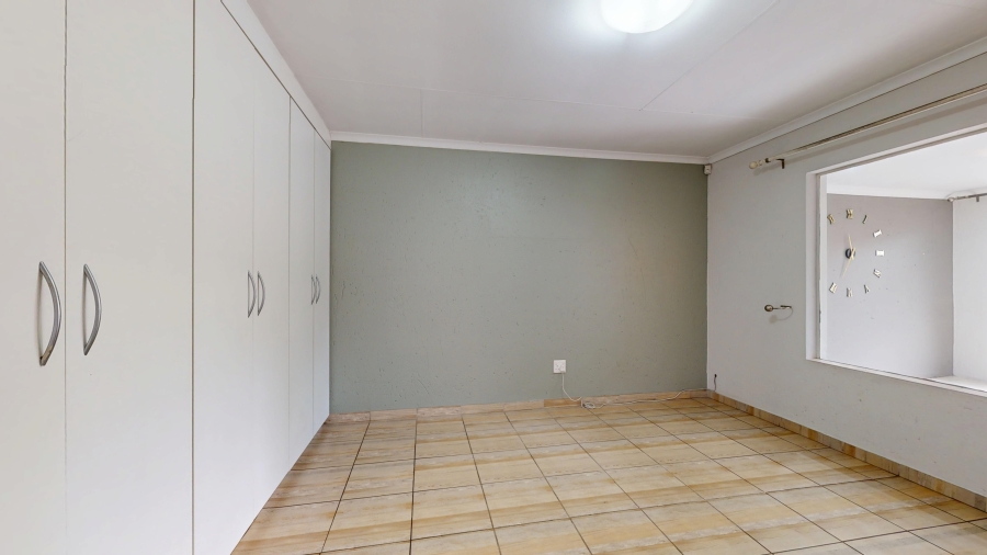3 Bedroom Property for Sale in Ravenswood Gauteng