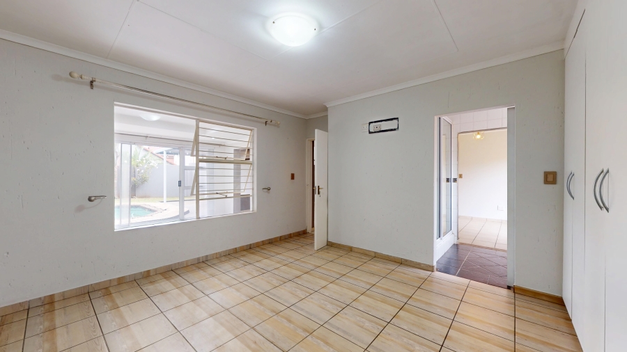 3 Bedroom Property for Sale in Ravenswood Gauteng