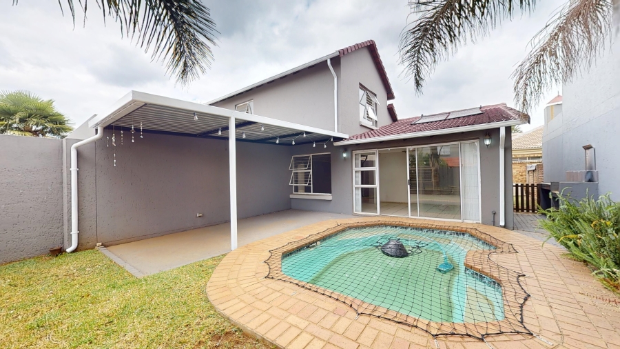 3 Bedroom Property for Sale in Ravenswood Gauteng