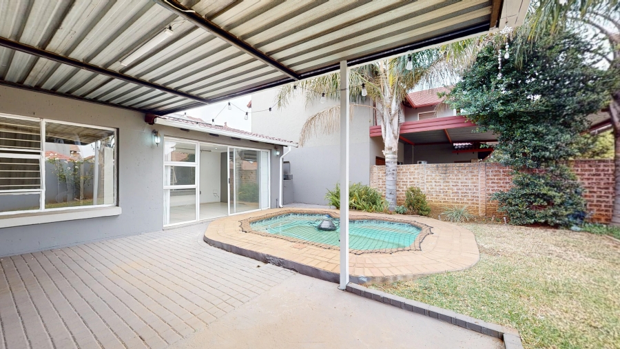 3 Bedroom Property for Sale in Ravenswood Gauteng