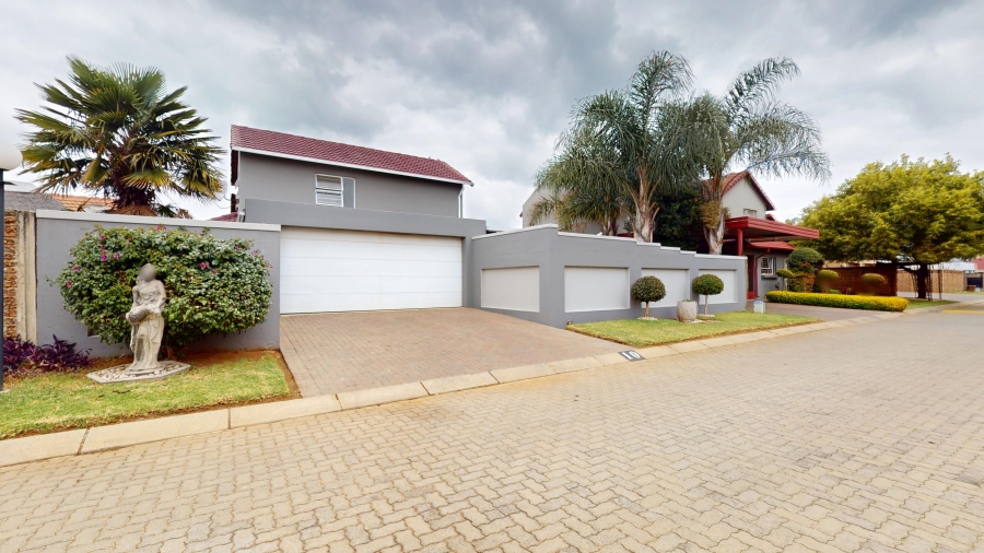 3 Bedroom Property for Sale in Ravenswood Gauteng