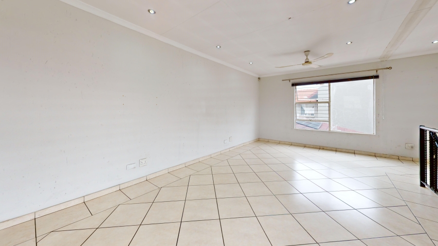 3 Bedroom Property for Sale in Ravenswood Gauteng