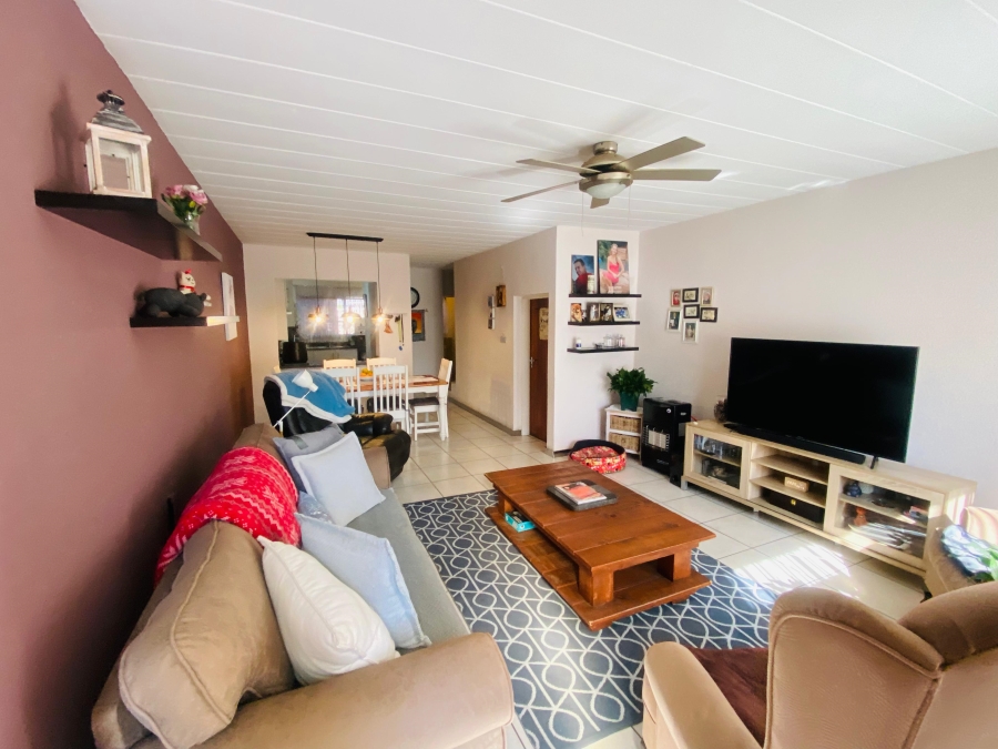 2 Bedroom Property for Sale in New Redruth Gauteng