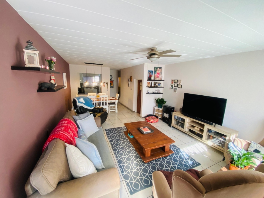2 Bedroom Property for Sale in New Redruth Gauteng
