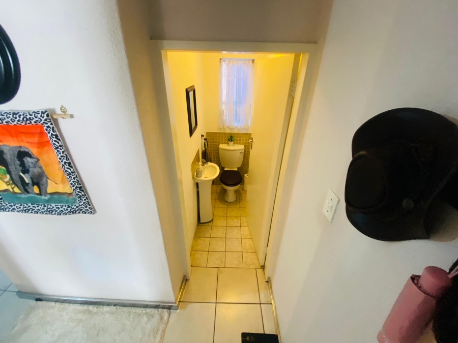 2 Bedroom Property for Sale in New Redruth Gauteng