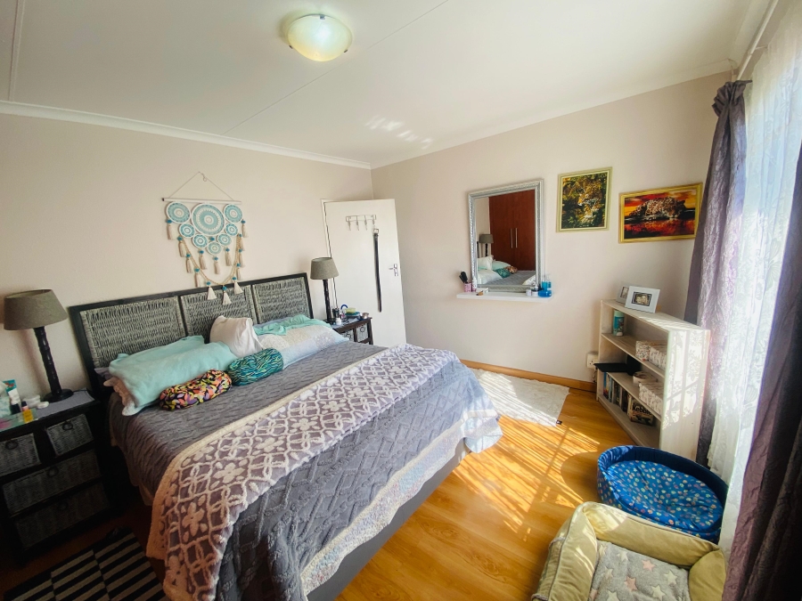 2 Bedroom Property for Sale in New Redruth Gauteng