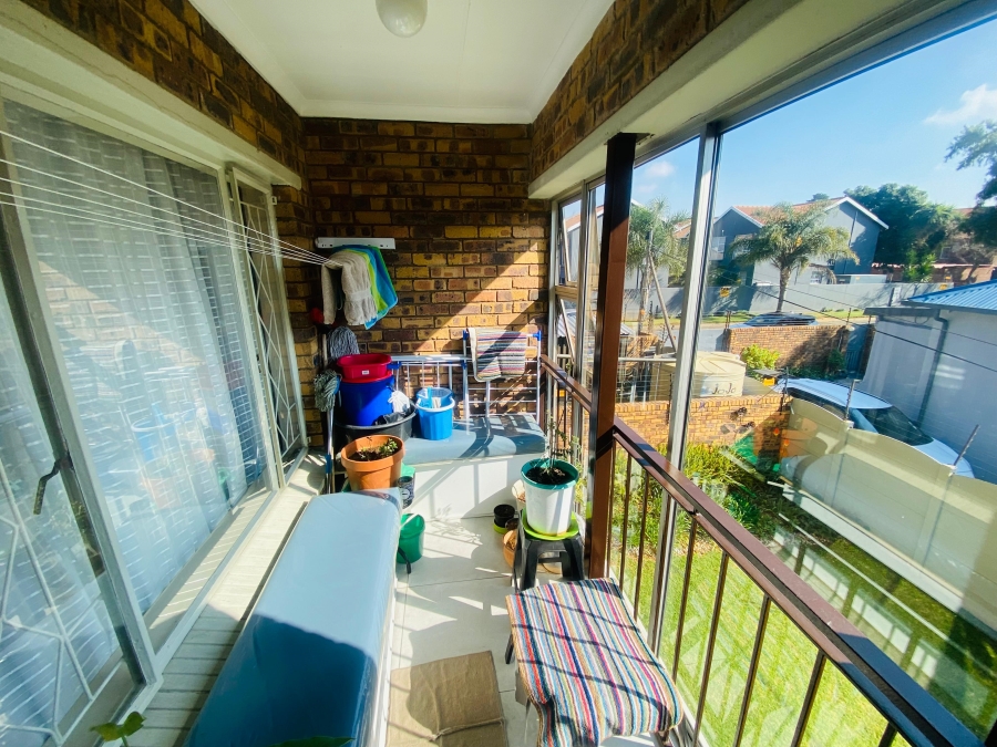 3 Bedroom Property for Sale in New Redruth Gauteng