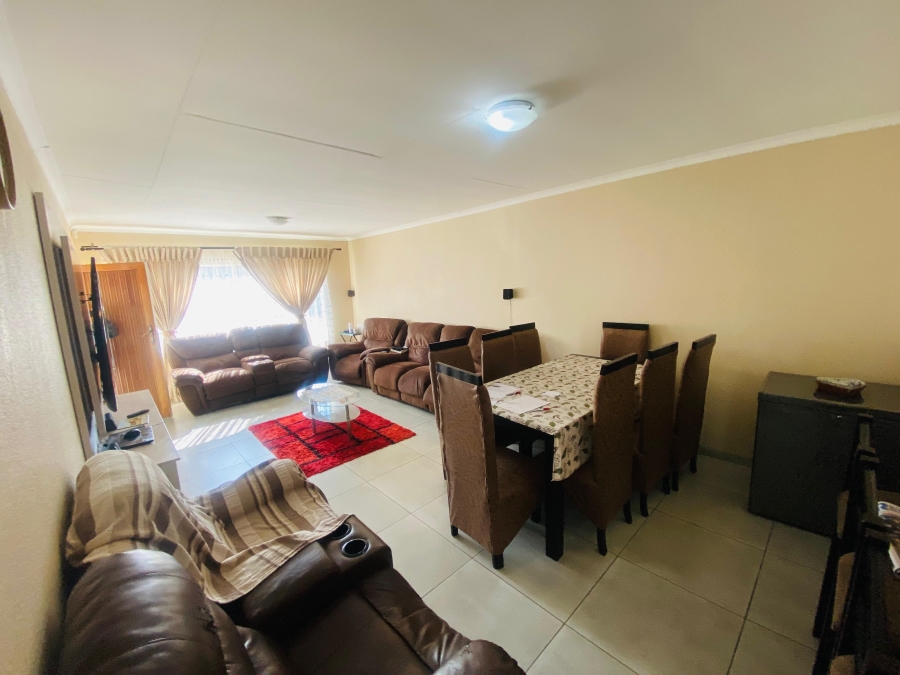 3 Bedroom Property for Sale in New Redruth Gauteng