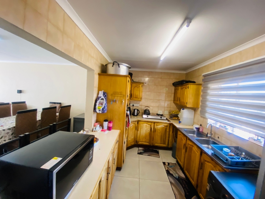 3 Bedroom Property for Sale in New Redruth Gauteng