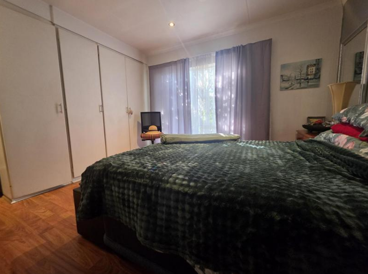 3 Bedroom Property for Sale in New Redruth Gauteng