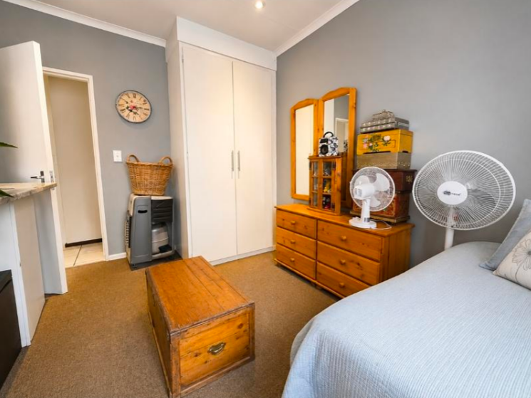 3 Bedroom Property for Sale in New Redruth Gauteng